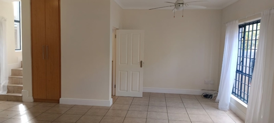 3 Bedroom Property for Sale in Sandbaai Western Cape